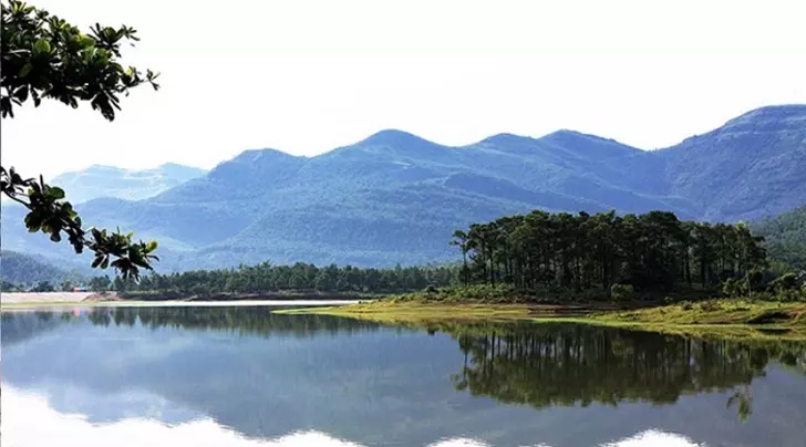 Hồ Yên Trung Quảng Ninh